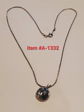 1 Silver Pendant Necklace, item #A-1332,. wt . 6grams.